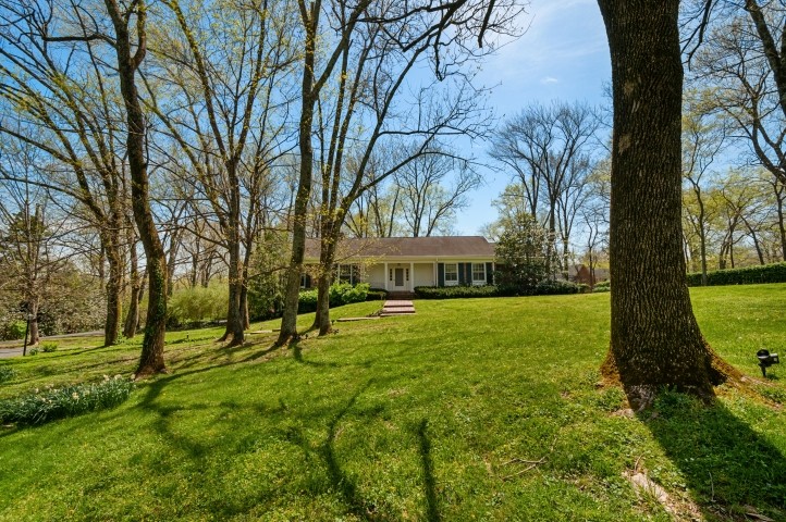 503 Huckleberry Road Nashville, TN 37205 - Photo 6 of 49 Gallery Image 6