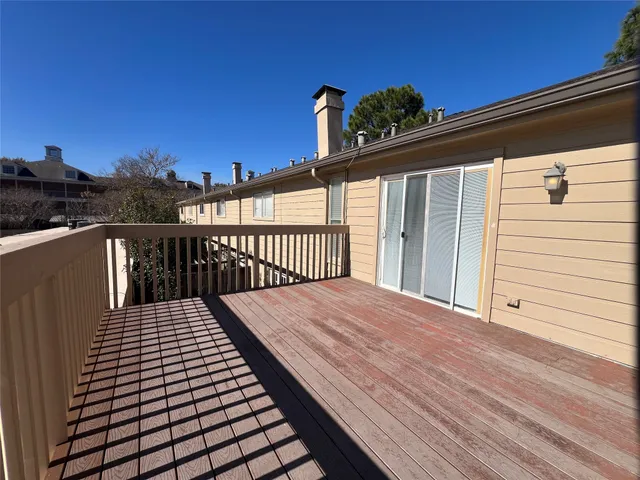 $2,300 | 980 Memorial Village Drive, Unit 47, Houston, TX 77024