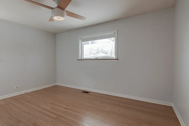 $3,000 | 1311 East Euclid Avenue, Arlington Heights, IL 60004