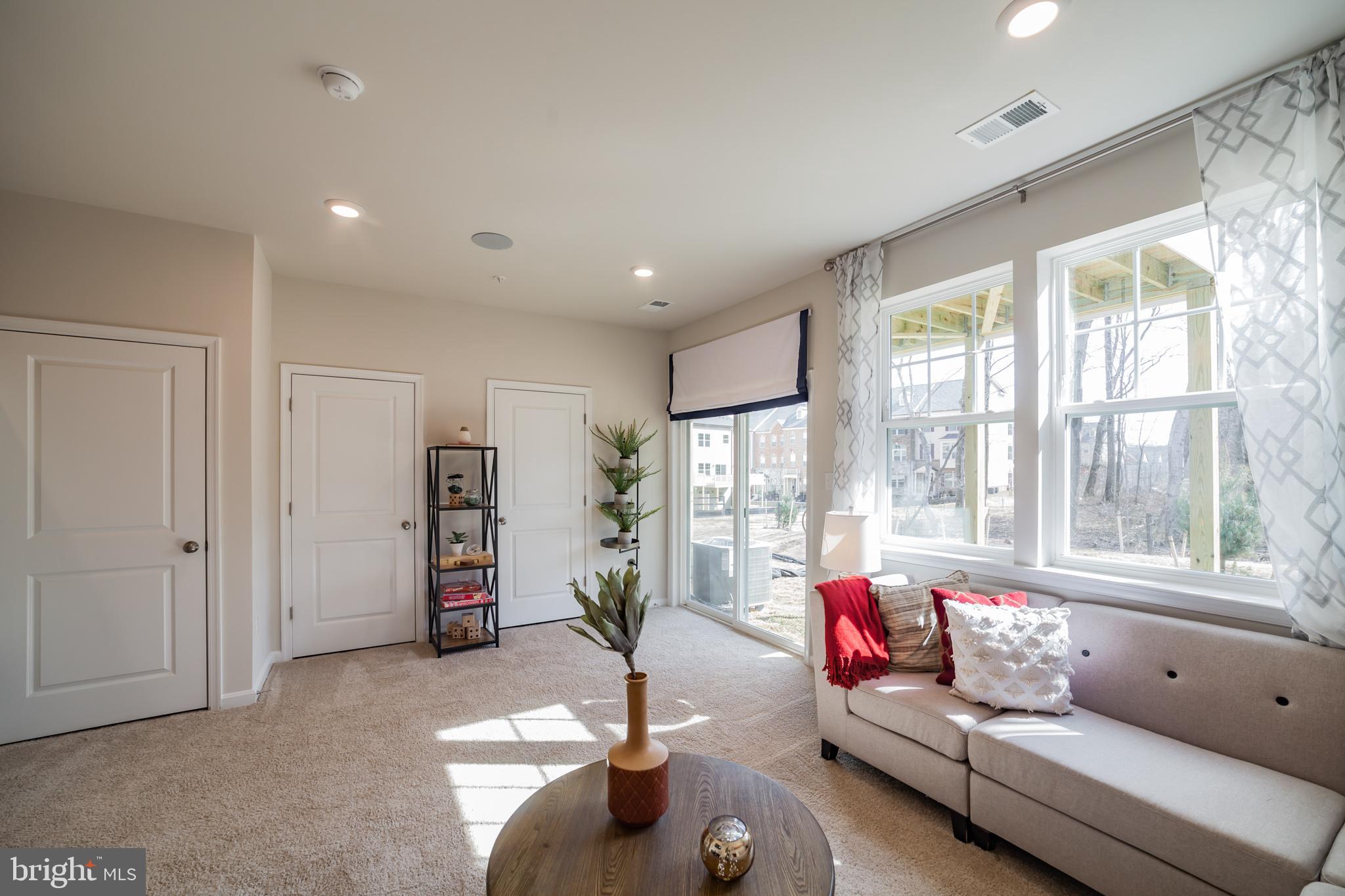 7956 Patterson Way Hanover, MD 21076 - Photo 7 of 16 Gallery Image 7