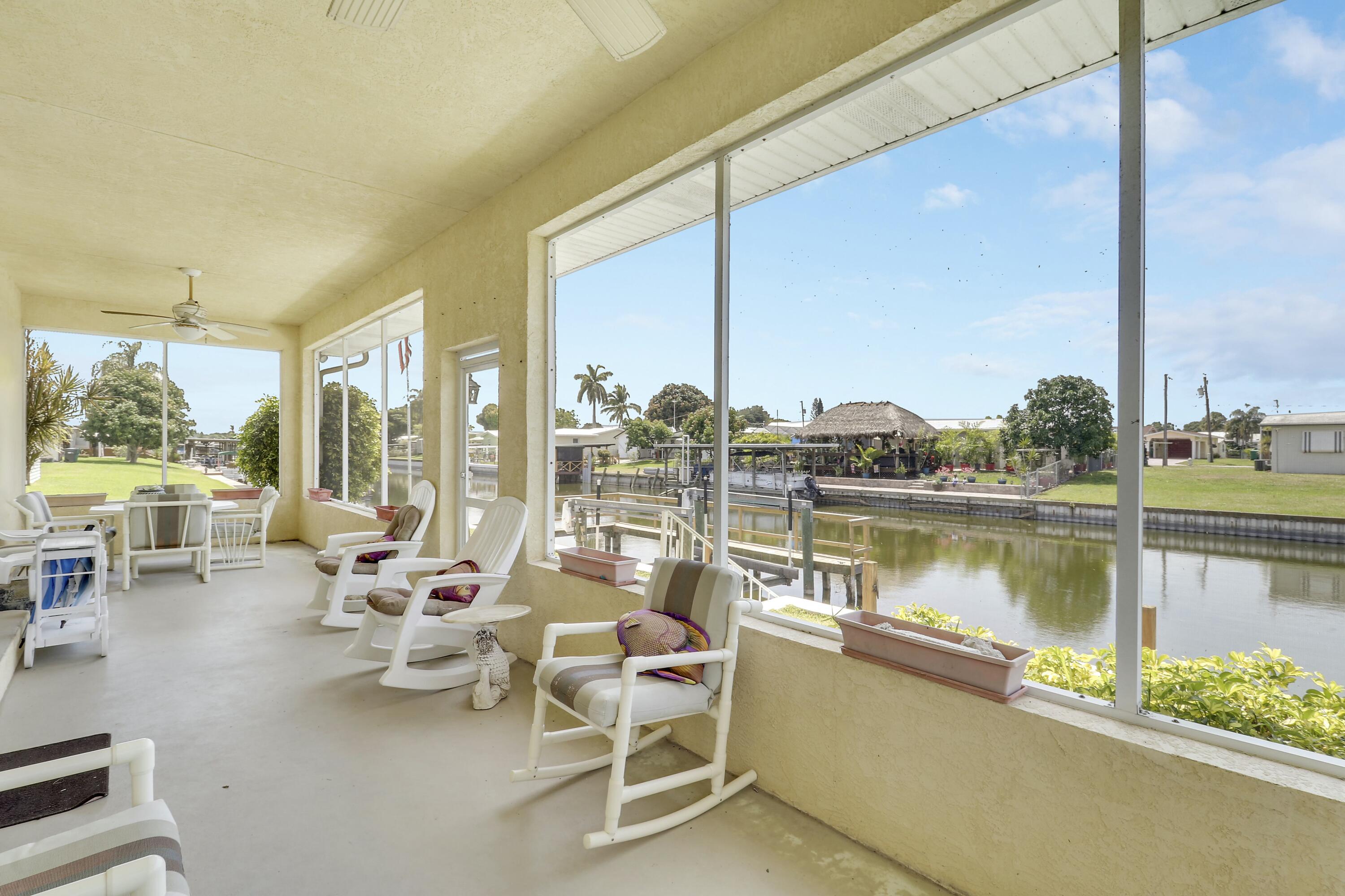 1914 Southeast 30th Street Okeechobee, FL 34974 - Photo 19 of 41 Patio