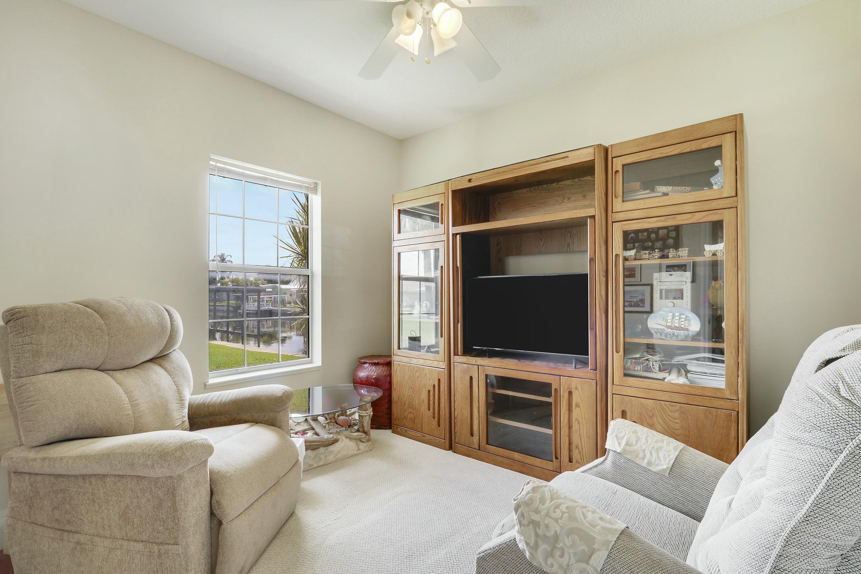 1914 Southeast 30th Street Okeechobee, FL 34974 - Photo 28 of 41 Bedroom 3