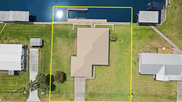 $450,000 | 1914 Southeast 30th Street, Okeechobee, FL 34974