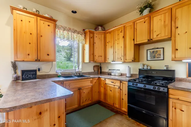 $1,757,000 | 1320 Grisby Road, Skull Valley, AZ 86338