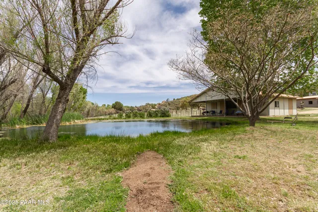 $1,757,000 | 1320 Grisby Road, Skull Valley, AZ 86338