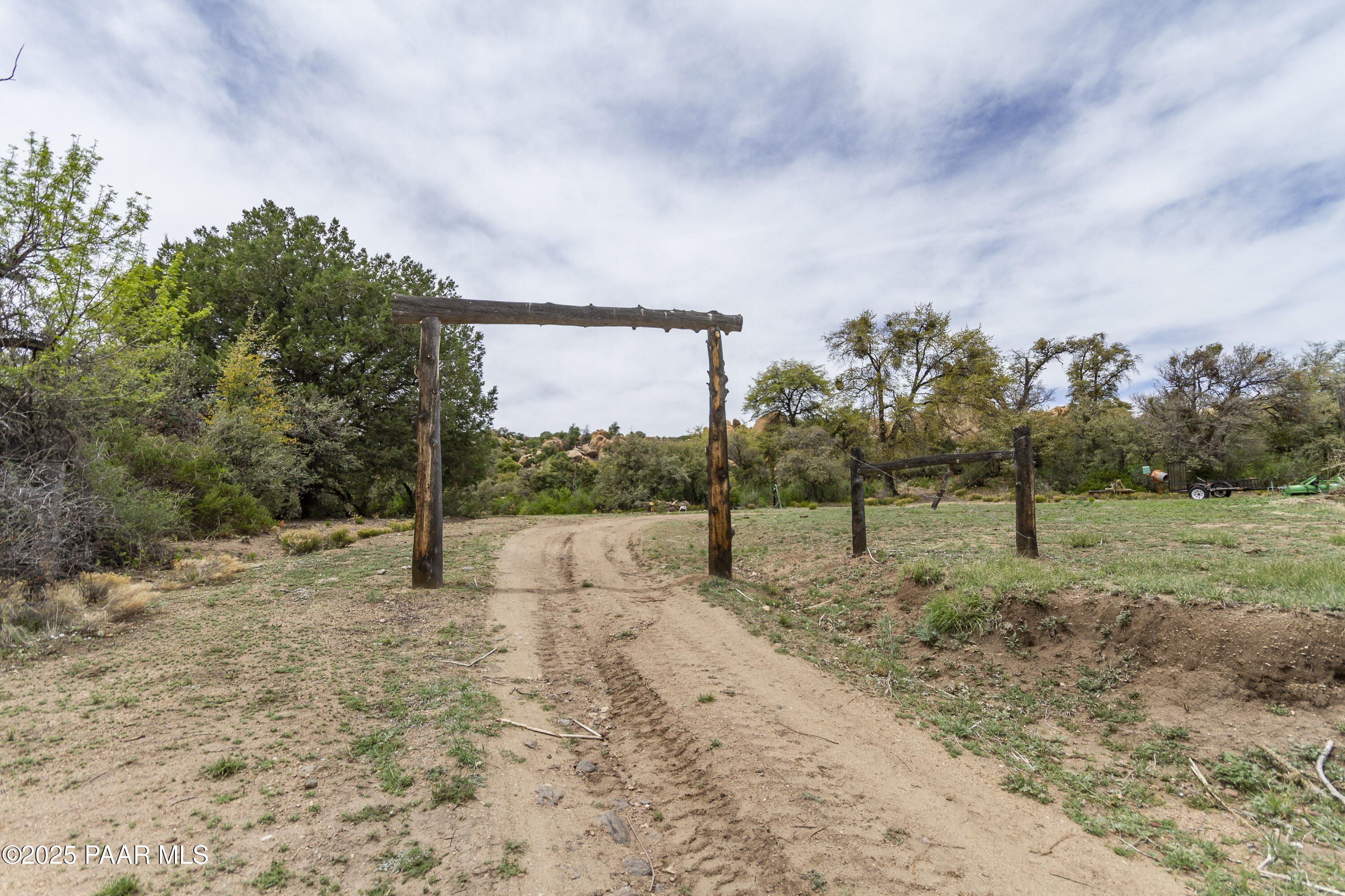 1320 Grisby Road Skull Valley, AZ 86338 - Photo 70 of 77 Weatherly Property Landscape-12