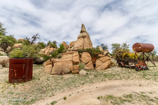 $1,757,000 | 1320 Grisby Road, Skull Valley, AZ 86338