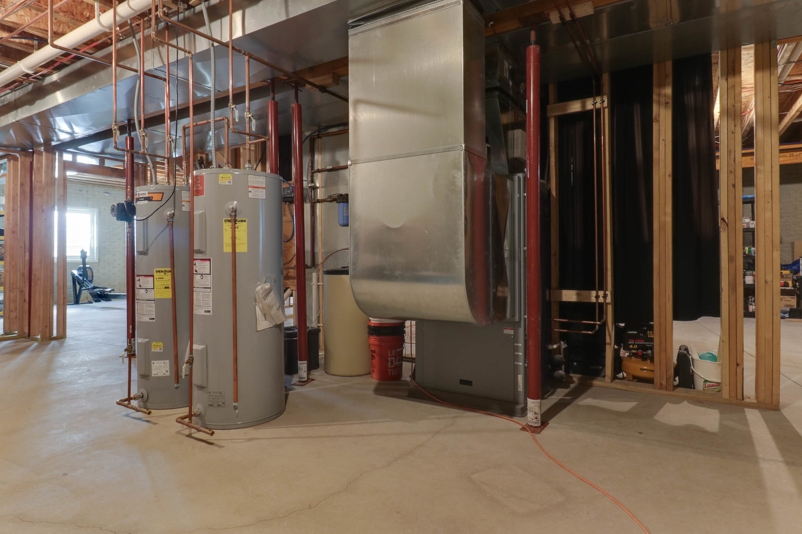 16658 North 200 East Road Danvers, IL 61732 - Photo 37 of 47 a view of a house with a glass door