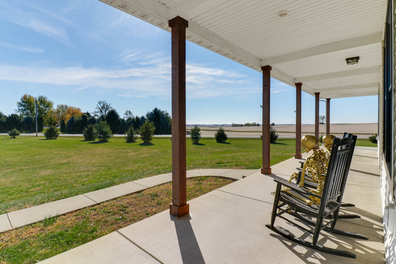 16658 North 200 East Road Danvers, IL 61732 - Photo 45 of 47 a view of a sitting area with chairs in the patio