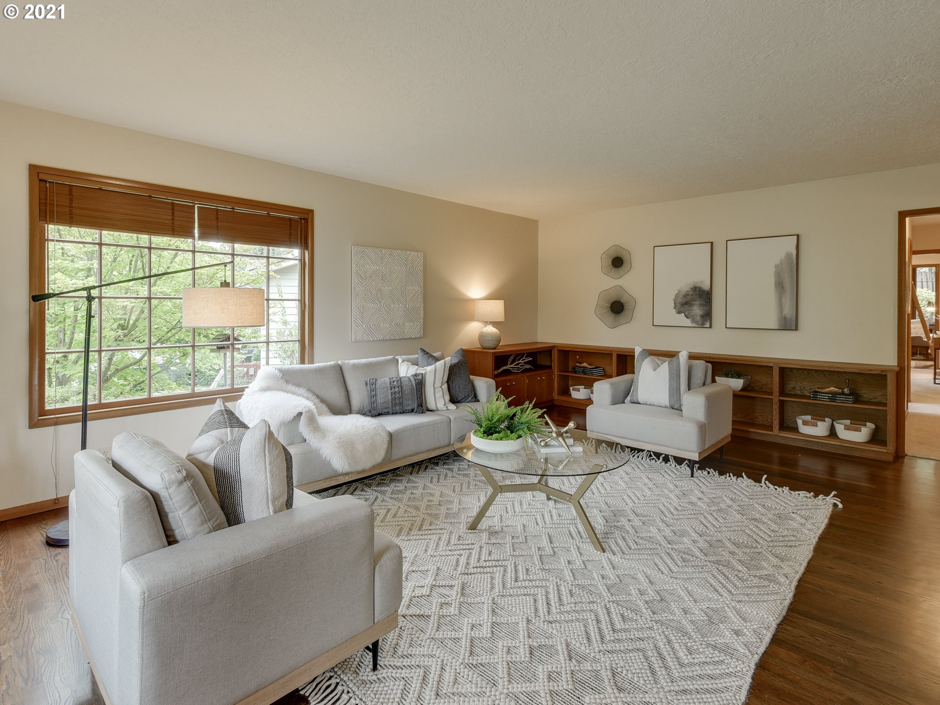 2610 Southwest 84th Avenue Portland, OR 97225 - Photo 4 of 32 Gallery Image 4