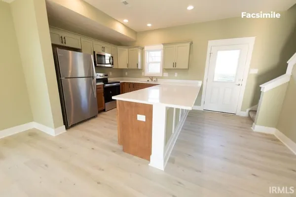 $249,000 | 7901 South Prestwick Drive, Newberry, IN 47449