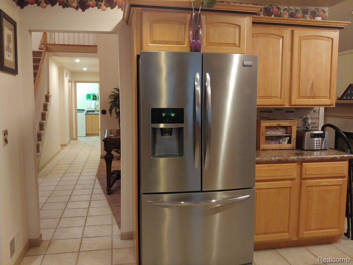 34335 Country Meadow Road New Baltimore, MI 48047 - Photo 11 of 37