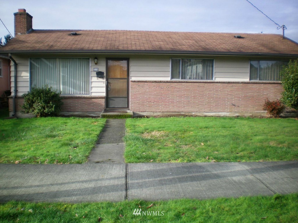 325 Wells Avenue North Renton, WA 98057 - Photo 1 of 13 Gallery Image 1