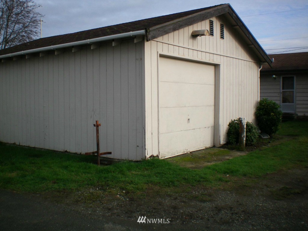 325 Wells Avenue North Renton, WA 98057 - Photo 13 of 13 Gallery Image 13
