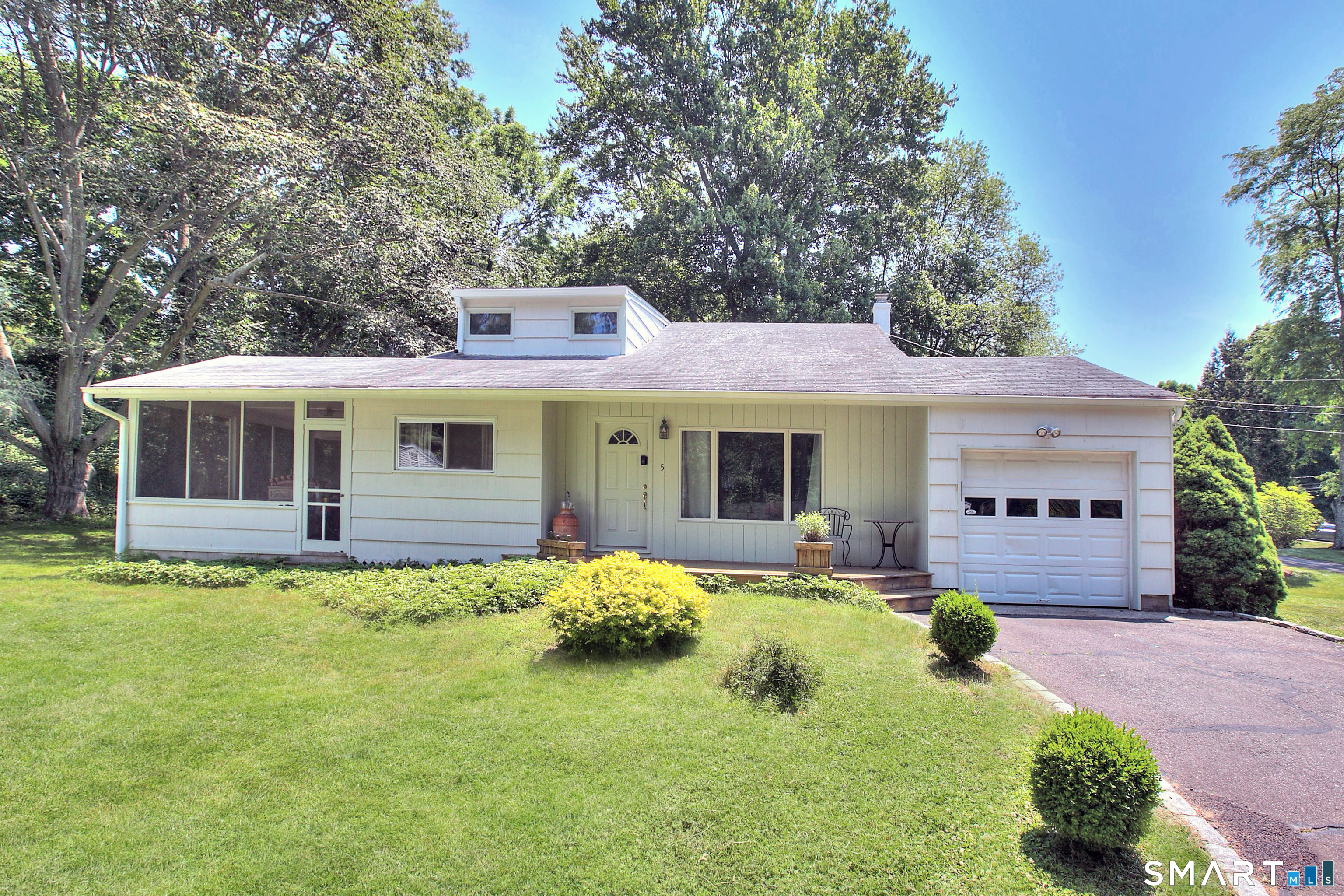 5 Guyer Road Westport, CT 06880 - Photo 2 of 30