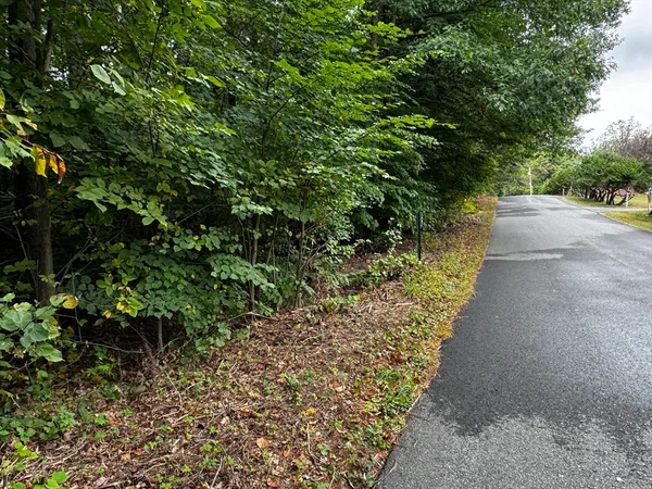 $105,000 | 63 Holman Street, Lunenburg, MA 01462