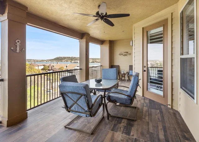 $1,100,000 | 96 Island Drive, Horseshoe Bay, TX 78657