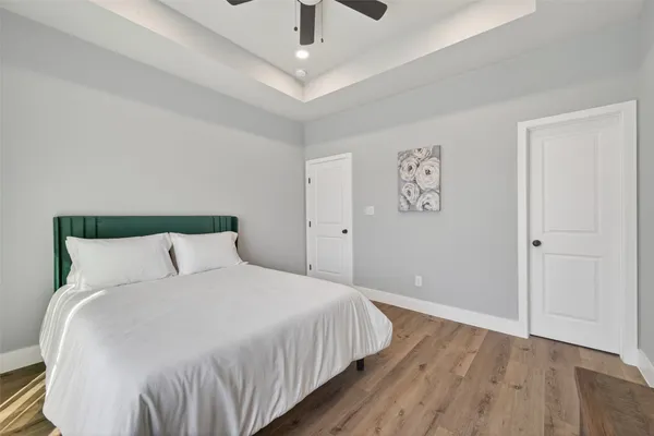 $2,750 | 4117 Yale Street, Houston, TX 77018