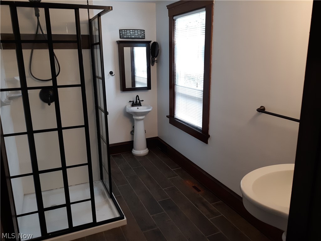 2502 Princeton Road Cleveland, OH 44118 - Photo 14 of 20