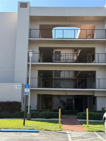 $2,400 | 8540 Southwest 133rd Avenue Road, Unit 407, Miami, FL 33183