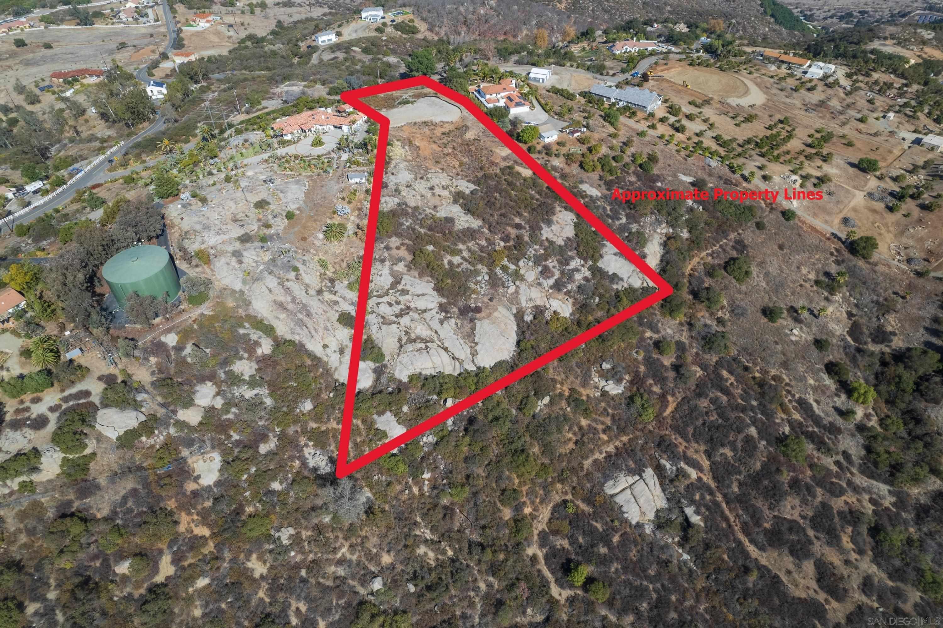 4 Rim Of The Valley Valley Center, CA 92082 - Photo 17 of 21 a close up of a tree