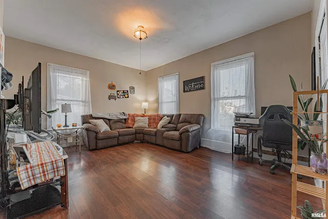 $119,000 | 521 Decatur Street, Lincoln, IL 62656