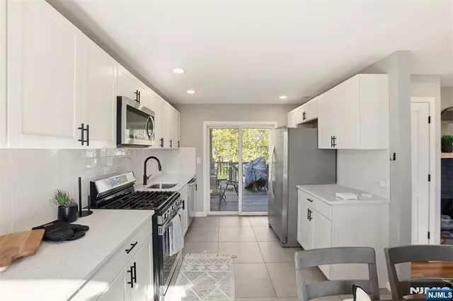 $779,000 | 59 Grove Avenue, East Hanover, NJ 07936