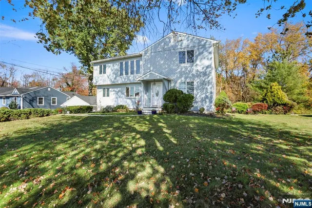 $779,000 | 59 Grove Avenue, East Hanover, NJ 07936