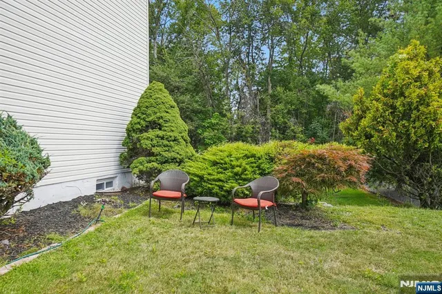 $779,000 | 59 Grove Avenue, East Hanover, NJ 07936