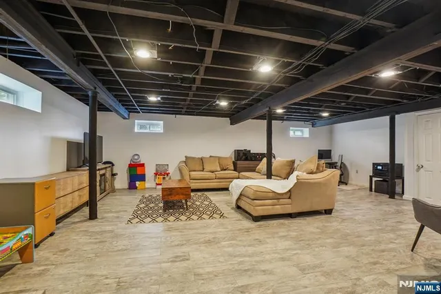 $779,000 | 59 Grove Avenue, East Hanover, NJ 07936