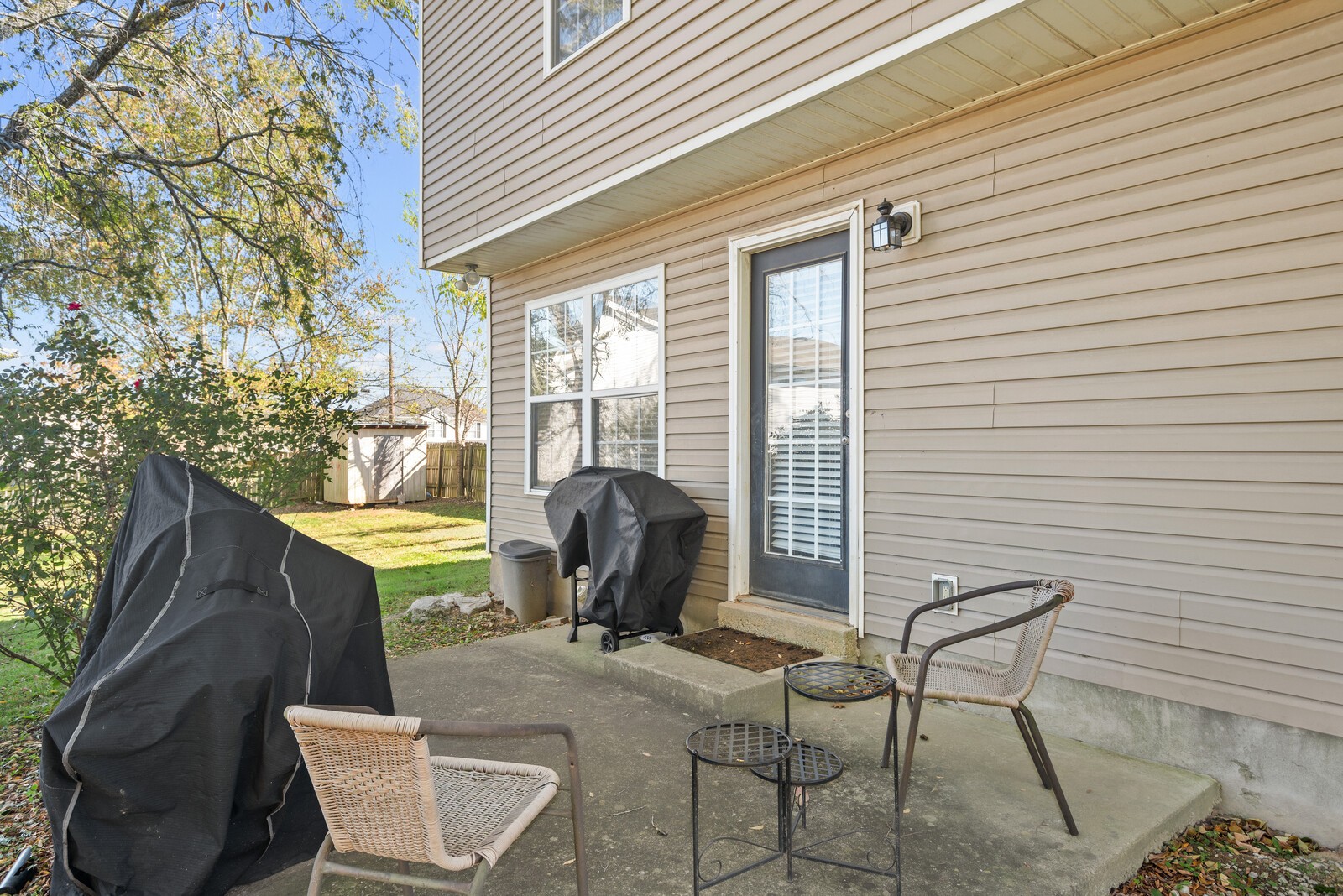 1413 Fall Parkway Murfreesboro, TN 37129 - Photo 34 of 51 a view of a chairs and table in patio