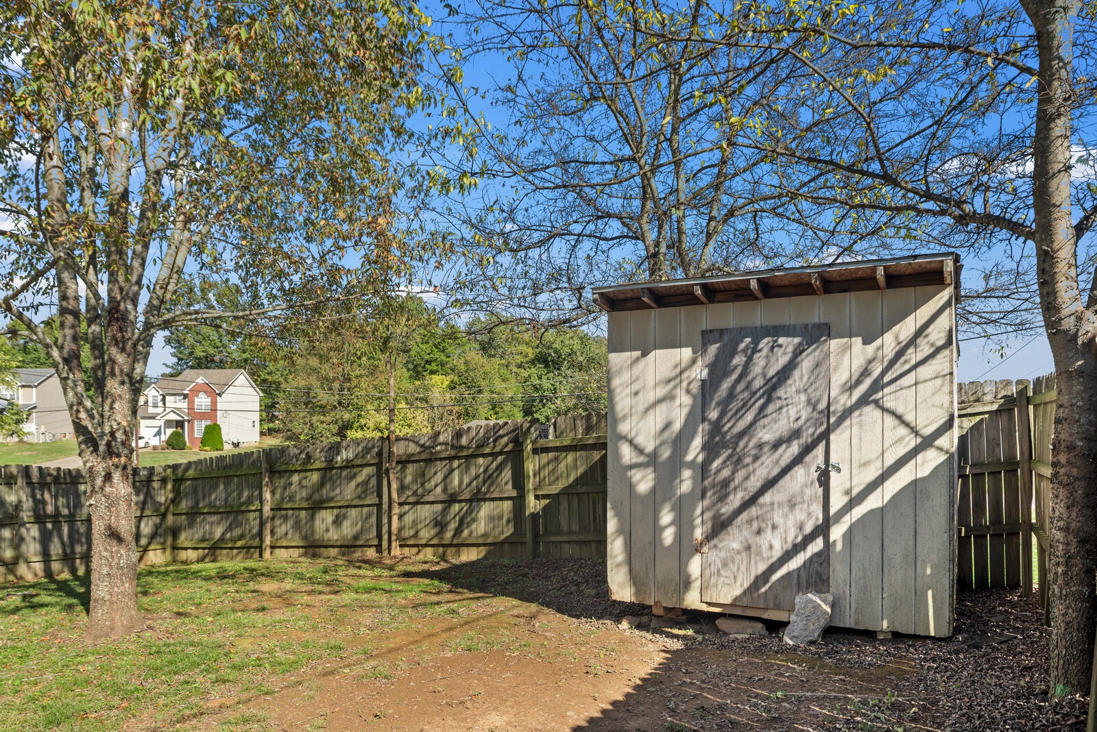 1413 Fall Parkway Murfreesboro, TN 37129 - Photo 37 of 48 a front view of a house with a yard