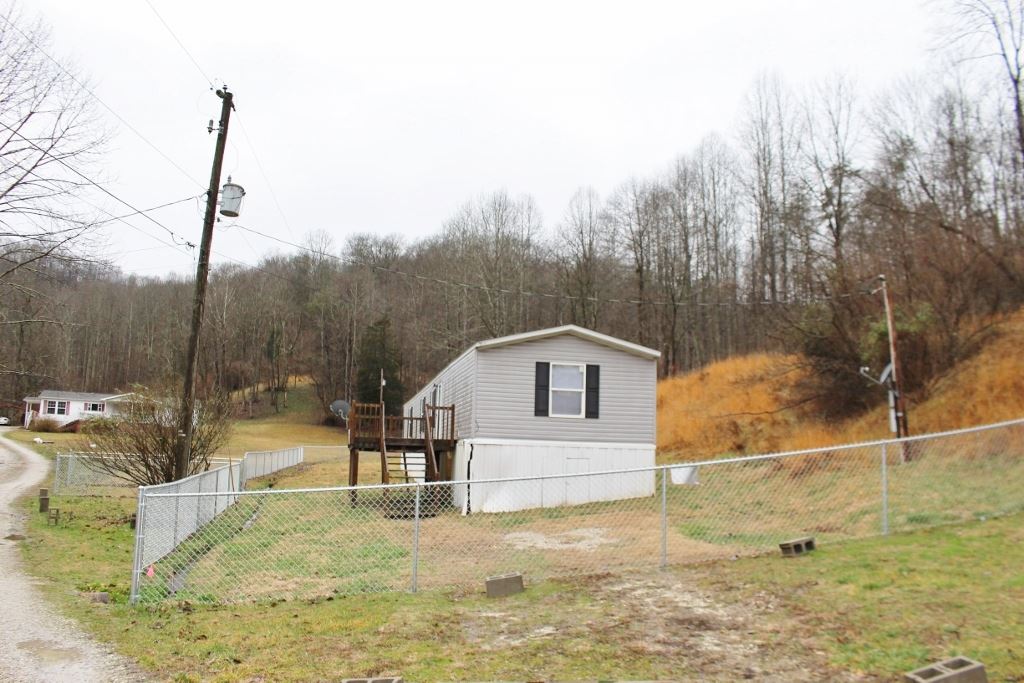 14 Midkiff Road Branchland, WV 25506 - Photo 26 of 29 Gallery Image 26