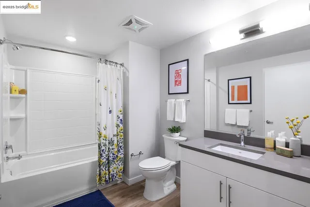 $418,000 | 260 Brooklyn Basin Way, Unit 415, Oakland, CA 94606