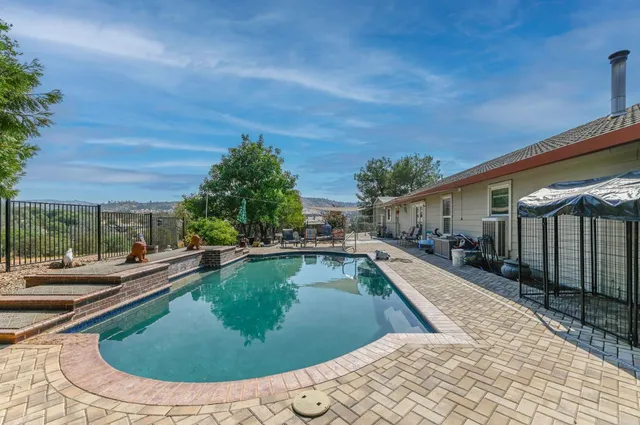 $579,000 | 2451 Canoe Street, Copperopolis, CA 95228