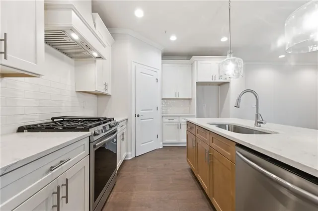 $675,000 | 184 Summit Avenue Southeast, Marietta, GA 30060