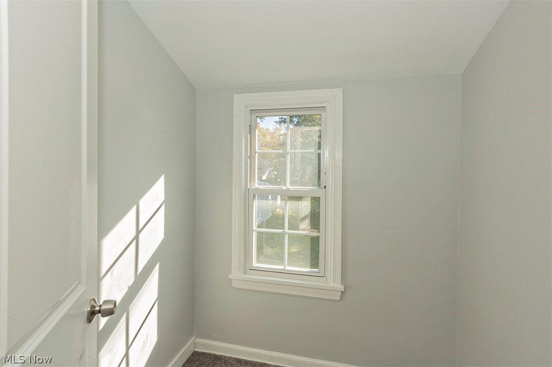 3725 Pennington Road Cleveland, OH 44120 - Photo 18 of 29