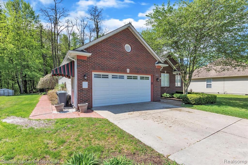 9571 Rachel Road Algonac, MI 48001 - Photo 2 of 49