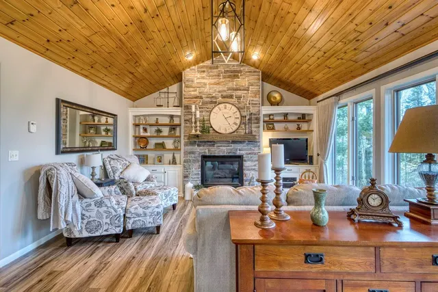 $649,900 | 16542 Ridge Rock Road, Hayward, WI 54843