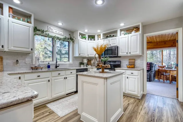 $649,900 | 16542 Ridge Rock Road, Hayward, WI 54843