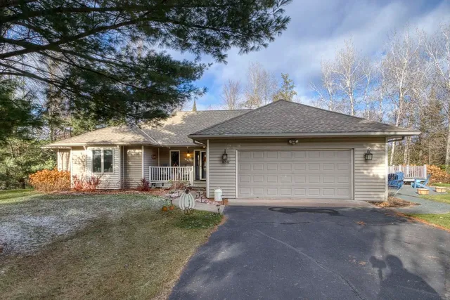$649,900 | 16542 Ridge Rock Road, Hayward, WI 54843