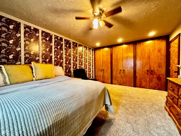 $395,000 | 560 Sir Lancelot Drive, Seymour, IN 47274