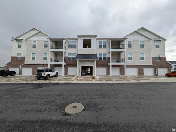 $334,900 | 4076 West 1530 North, Unit 203, Lehi, UT 84048