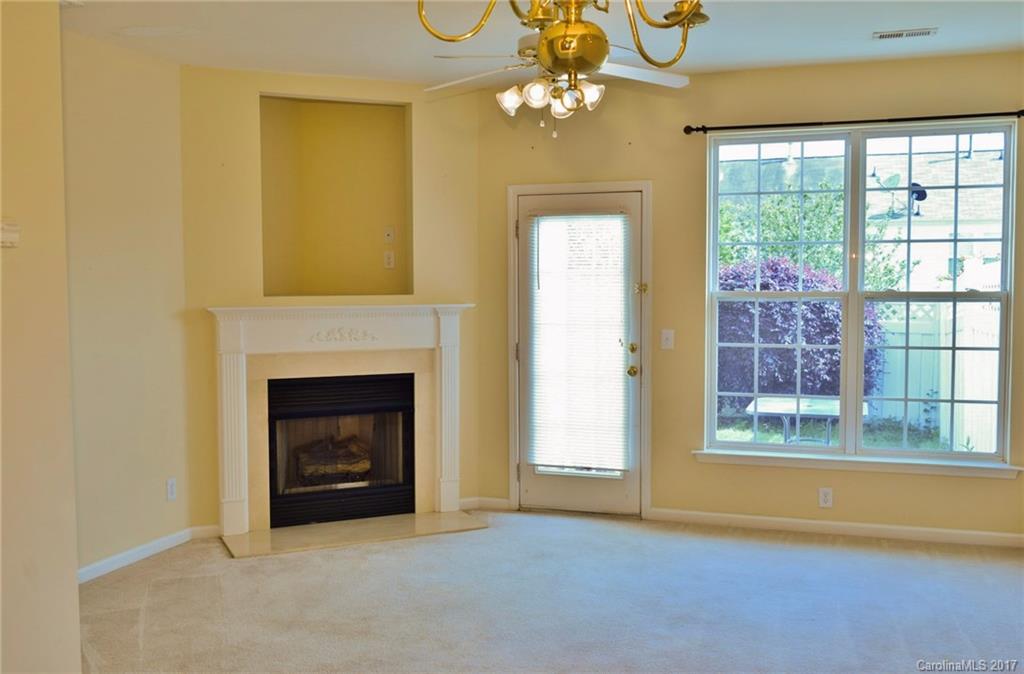 907 Azurine Circle, Unit 907 Fort Mill, SC 29708 - Photo 3 of 9