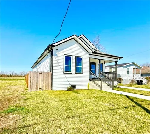 $320,000 | 2420 Maureen Lane, Meraux, LA 70075