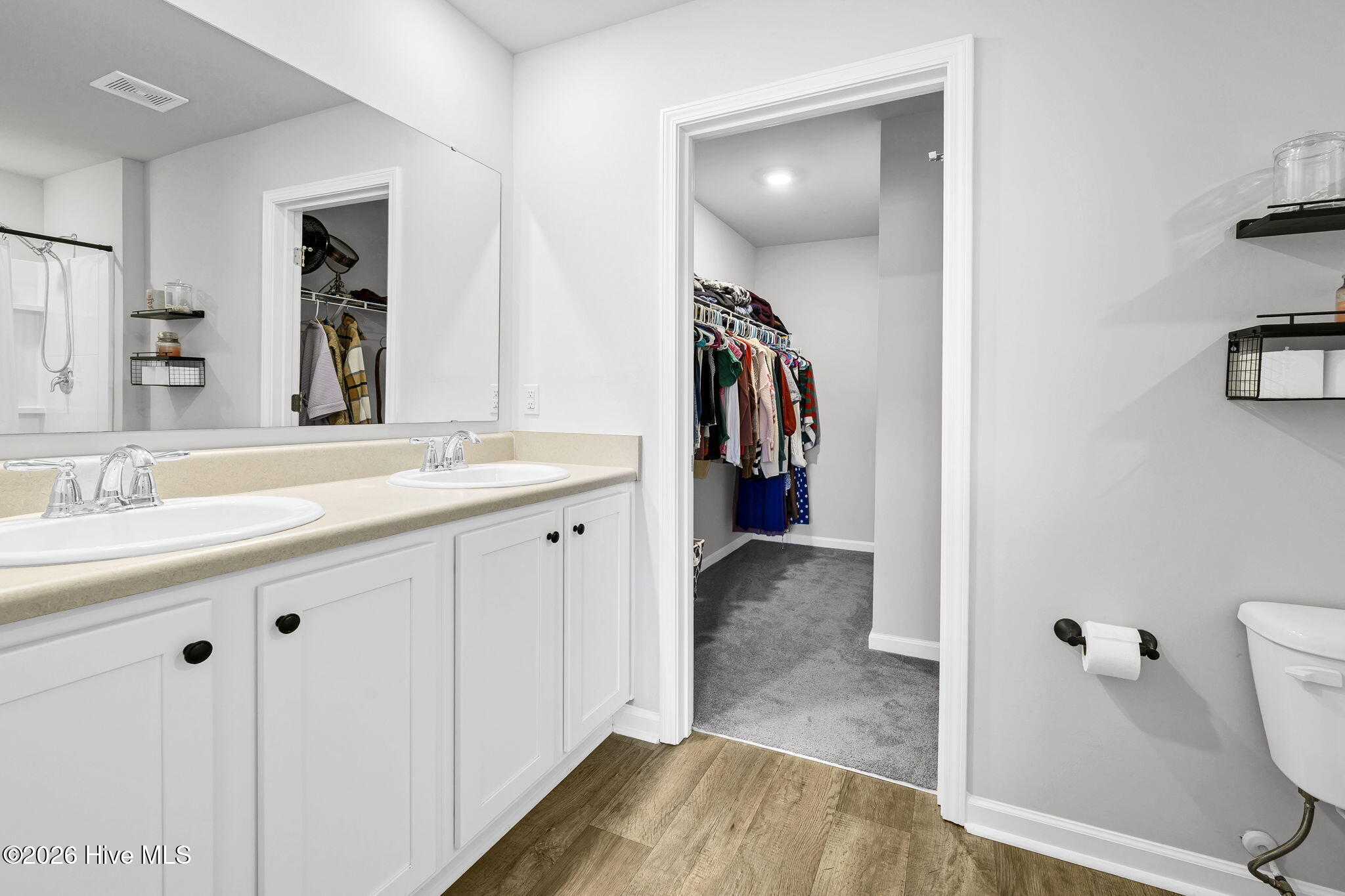 699 Buckeye Road Northeast Leland, NC 28451 - Photo 15 of 42 21-web-or-mls-Primary bath