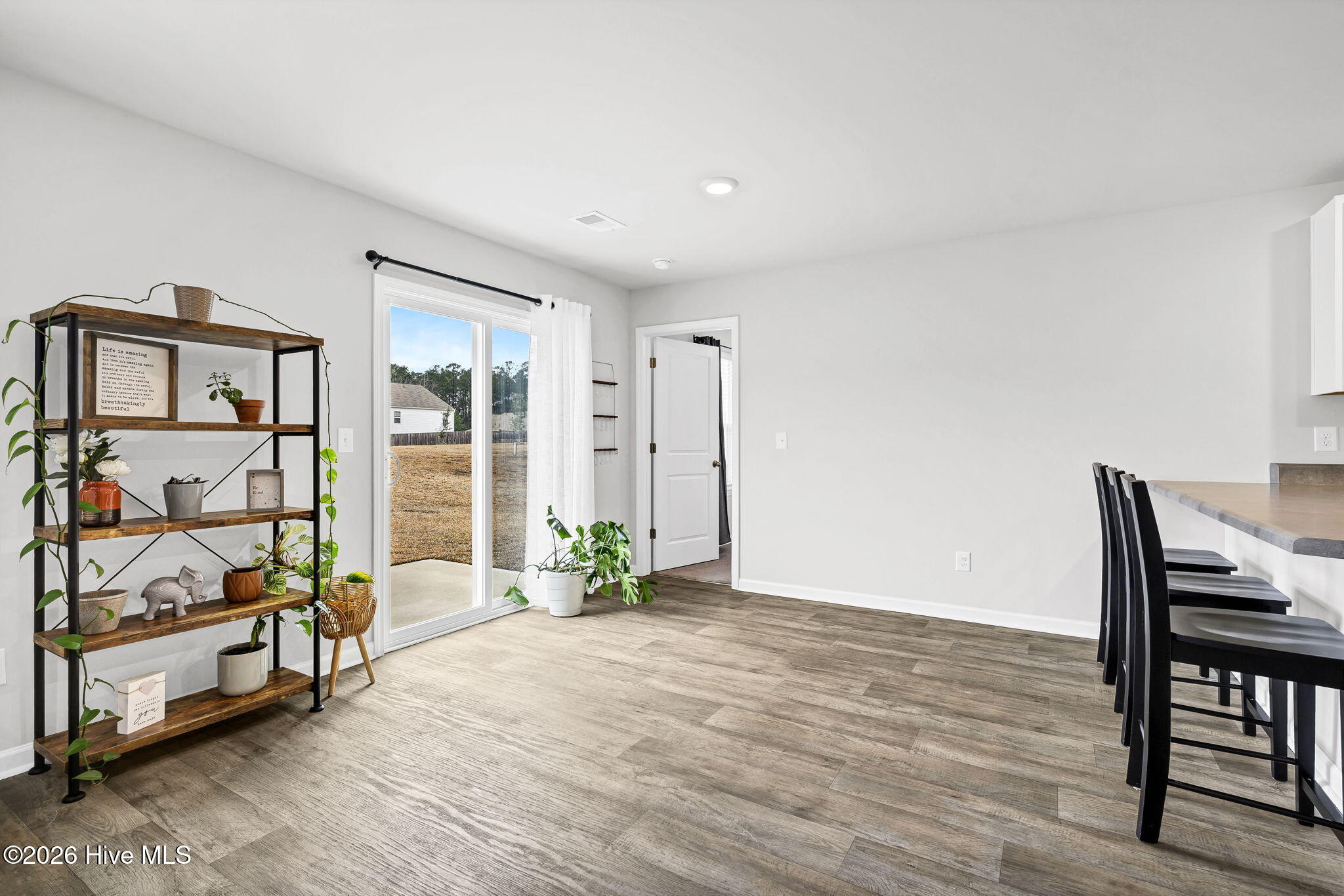 699 Buckeye Road Northeast Leland, NC 28451 - Photo 8 of 42 14-web-or-mls-Dining area