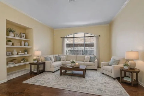 $400,000 | 6814 Thistle Hill Way, Austin, TX 78754