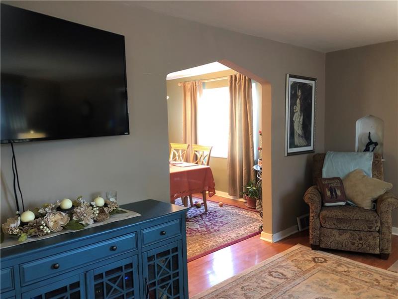 14 East Willock Road Pittsburgh, PA 15227 - Photo 5 of 18 Gallery Image 5