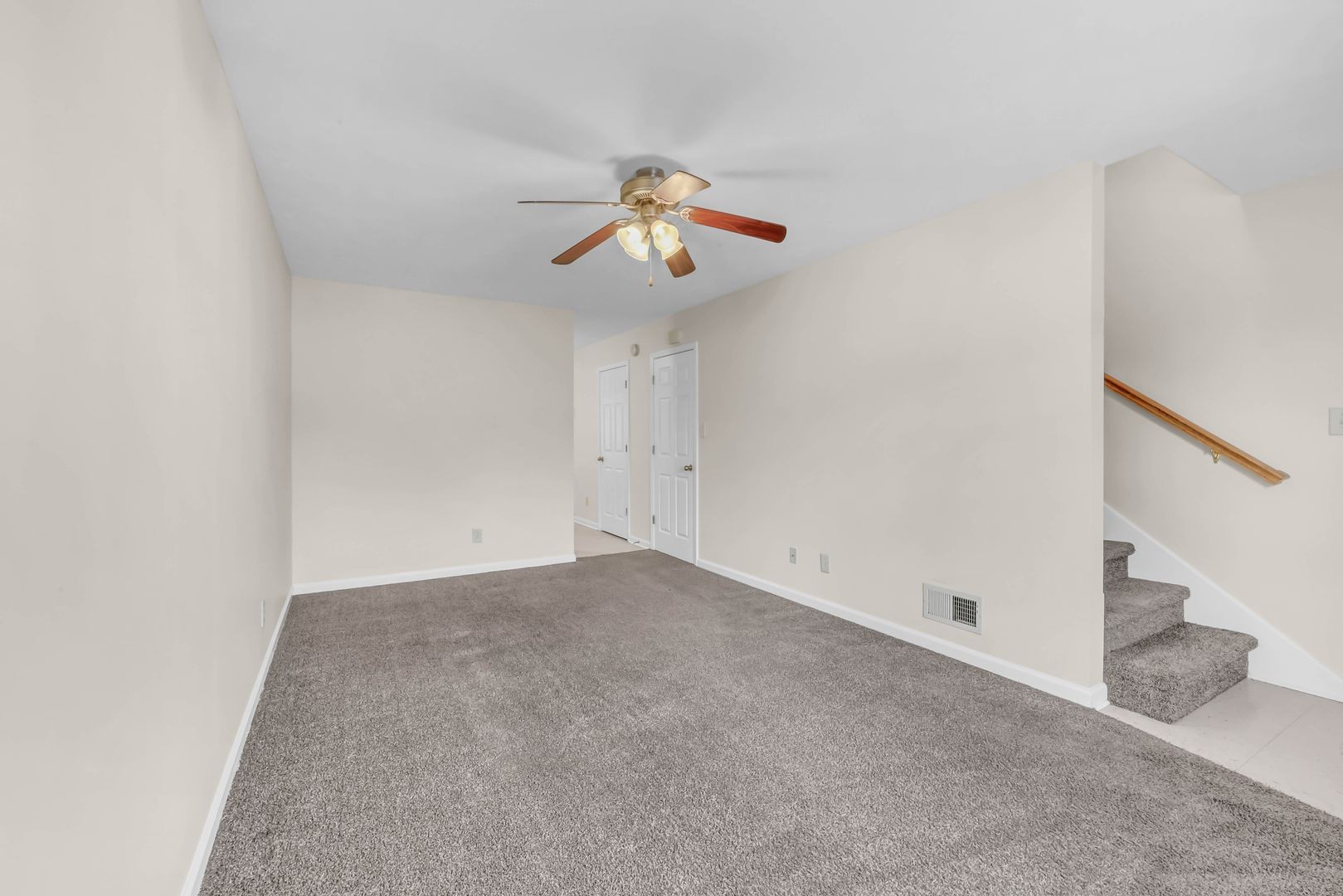 784 Cherrybark Lane, Unit 2 Clarksville, TN 37040 - Photo 5 of 17